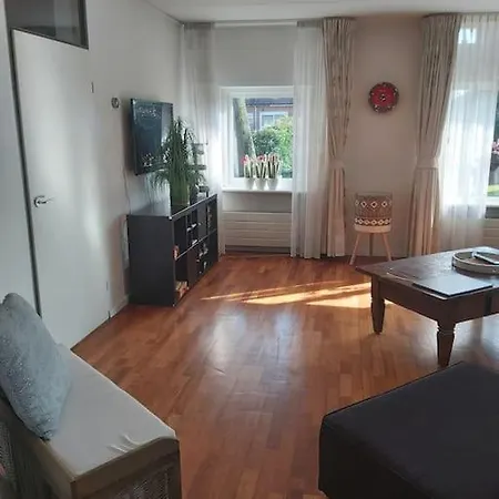 House Close To And Holiday home Hoorn (North Holland)